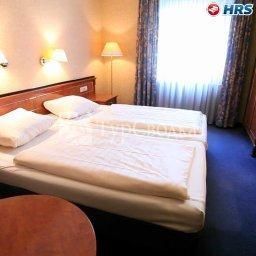 Hotel Zum Goldenen Lamm Dudenhofen 3*