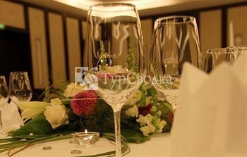 Parkhotel Euskirchen 4*