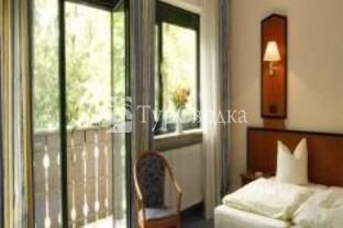 Hotel Grasbrunner Hof 3*