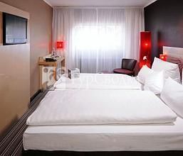 Leonardo Boutique Savoy Hotel 4*