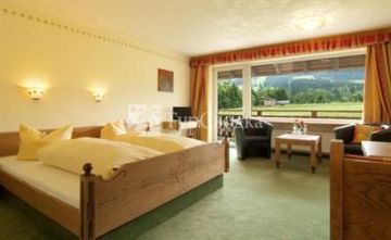 Hotel Nesselwanger Hof 4*