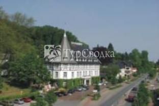 Hotel Der Kaiserhof Porta Westfalica 3*