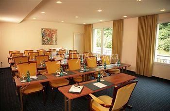 Victor's Residenz Hotel Saarbrucken 4*