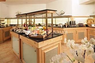 Ringhotel Weisser Hirsch 4*