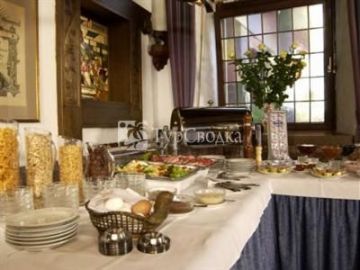 City Partner Hotel Strauss 3*