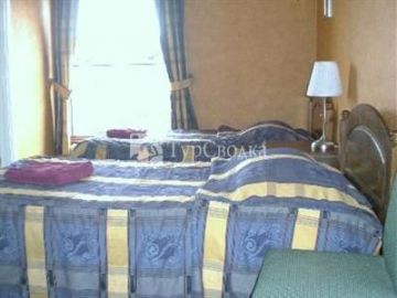 Crouch Oak Bed and Breakfast Addlestone 3*