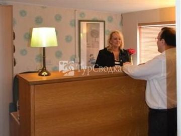 Ambrose Hotel 3*