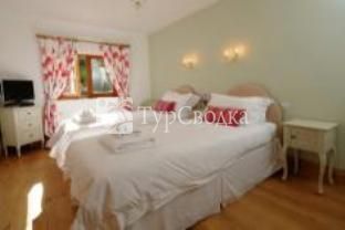 Bodhi House Bed & Breakfast Bath 4*