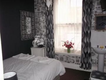 The Gallery Bed and Breakfast Blackpool 4*