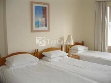 Applewood Hotel 2*