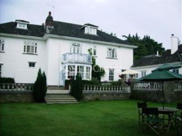 Westfield House 4*