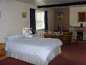 The Peterborough Arms Inn Chippenham 2*