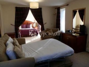 Rudloe Hall Hotel 3*