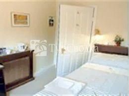 Rosemead Guest House Esher 3*