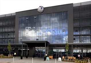 Village Farnborough 4*