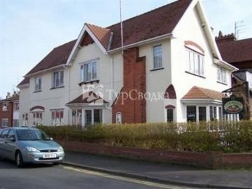 Cherries Guest House 4*