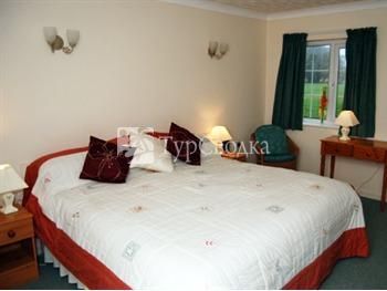 Aldercarr Hall Bed and Breakfast Great Ellingham 4*