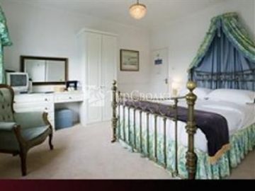 The Clubhouse at La Collinette Hotel St Peter Port Guernsey 3*