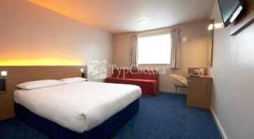 Travelodge Birmingham Halesowen 2*