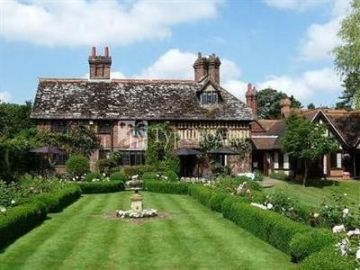 Langshott Manor Hotel Horley 4*