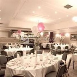 Burnett Arms Hotel 3*