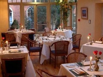 Dinham Hall Hotel 3*