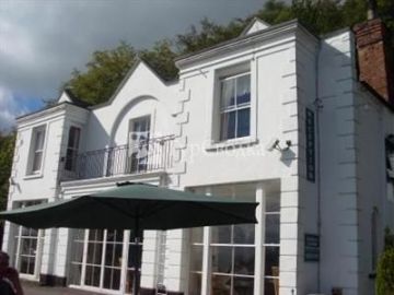 The Cottage in the Wood 3*