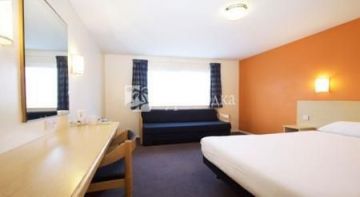 Travelodge Hotel Central Milton Keynes 2*