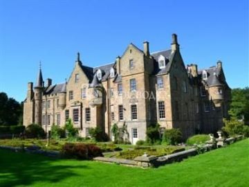 Carberry Tower 3*