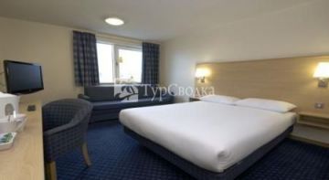 Travelodge Plymouth 2*