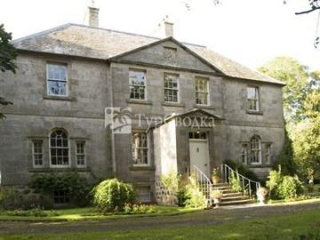 Durn House 4*