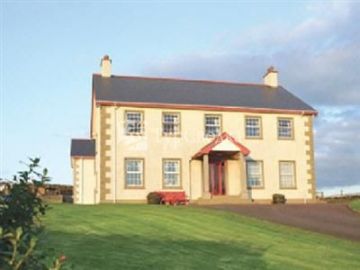 Carnalbanagh House 3*