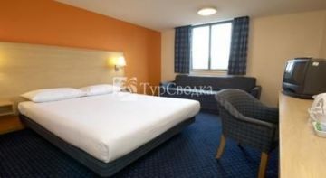 Travelodge Reading Central 2*