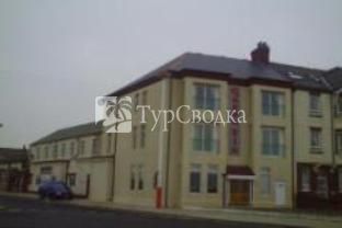 The Queen Vic Bed and Breakfast Sunderland 3*