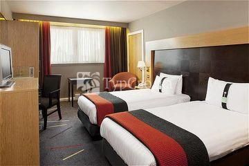 Holiday Inn Aberdeen West 4*