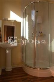 Harbour Lights Guest House 4*