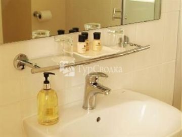 Hawk House Bed and Breakfast Yeovil 4*