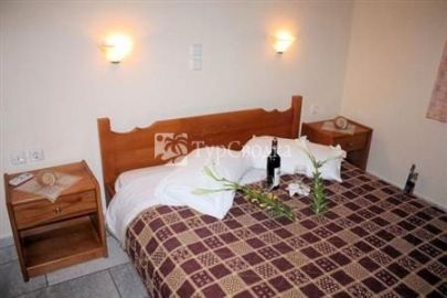 Karabatsis Studios Apartments Agios Prokopios 2*