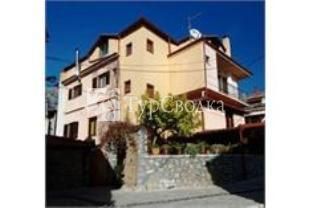 Nostos Pension Arachova 3*