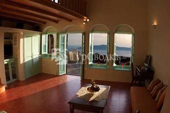 Santorini Luxury Villas Firostefani 4*