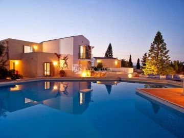 Galaxy Villas 4*