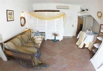 Aeolos Villas Santorini 4*