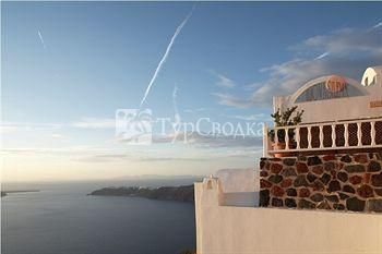 Iliovasilema Suites Imerovigli 5*