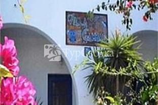 Villa Gambas Kamari 2*