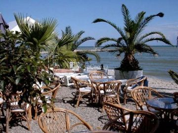 Avra Hotel 2*
