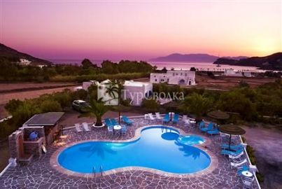 Island House Hotel 3*