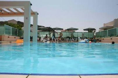 Mythos Hotel Apartments 2*