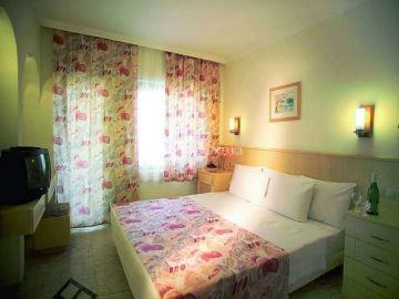 Pegasos Beach Hotel 4*