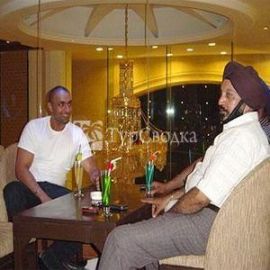 Hotel Raj Continental 2*