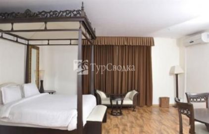 Hotel Centrepoint Resort and Spa 4*